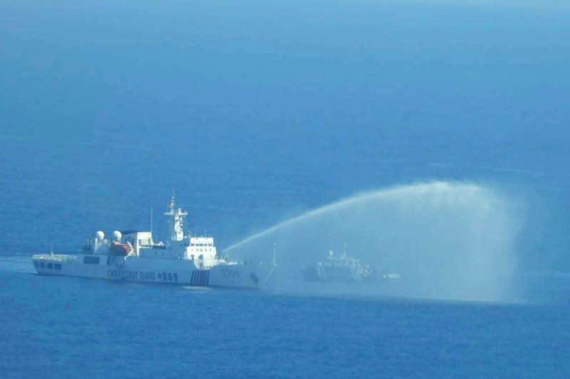 中国和菲律宾就碰撞问题相互指责