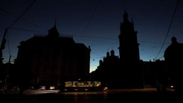 俄罗斯今天再度对乌克兰发动袭击，乌克兰全国各地均响起防空警报