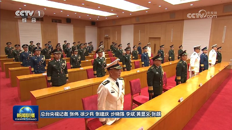 胡中明（海军参谋长）接替董军任海军司令员，王文全（联勤政委）接替王建武任南部战区政委