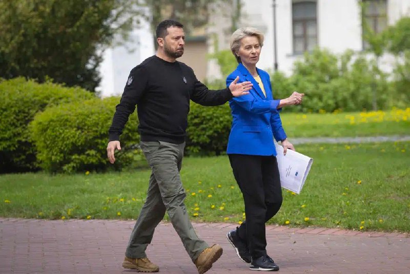 为纪念卫国战争胜利78周年，俄罗斯9日在莫斯科红场举行阅兵式