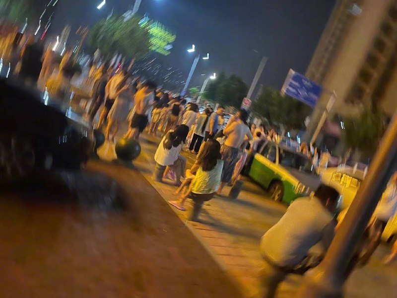 中国地震台网正式测定：8月6日2时33分在山东德州市平原县发生5.5级地震，震源深度10千米