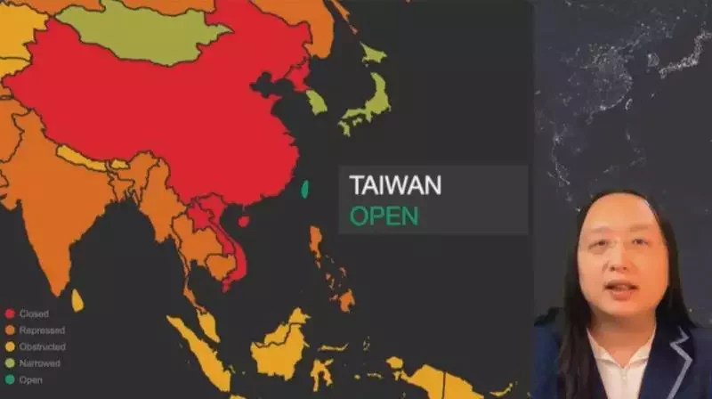 台北，美国上周召开民主峰会期间，行政院政务委员唐凤也参与讨论，但外媒消息指出，唐凤简报中的一张图片将台湾与中国标示成“不一样颜色”，导致后续发言的画面“被卡只剩声音”