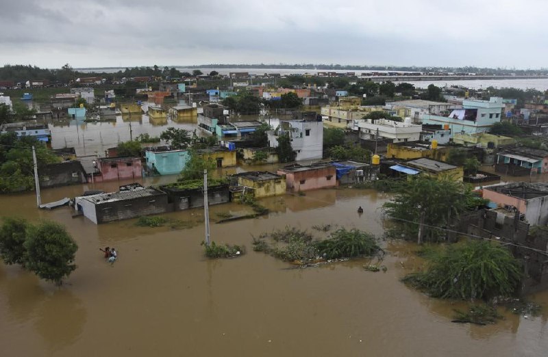连日暴雨导致印度南部安得拉邦至少17人死亡，数十人失踪