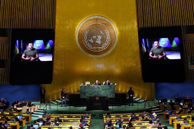 乌克兰总统泽连斯基周三在联合国大会上发表视频讲话，呼吁世界各国领导人惩罚俄罗斯