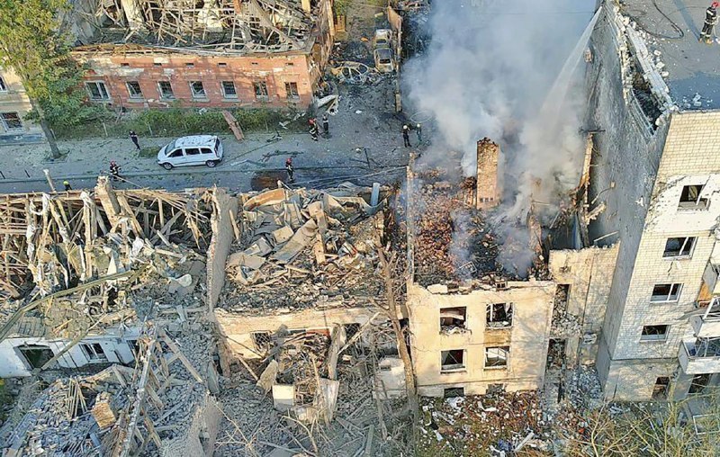 乌克兰总统泽连斯基4日表示，乌克兰需要“新能量”，下令对内阁进行重大改组