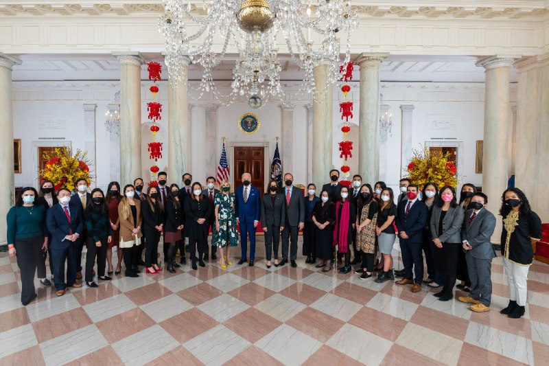 美国总统夫妇、副总统夫妇在白宫庆祝农历新春