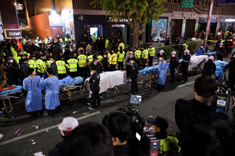 韩国首尔万圣节派对踩踏事故死亡人数上升至149人，另有70人受伤，其中有不少重伤者