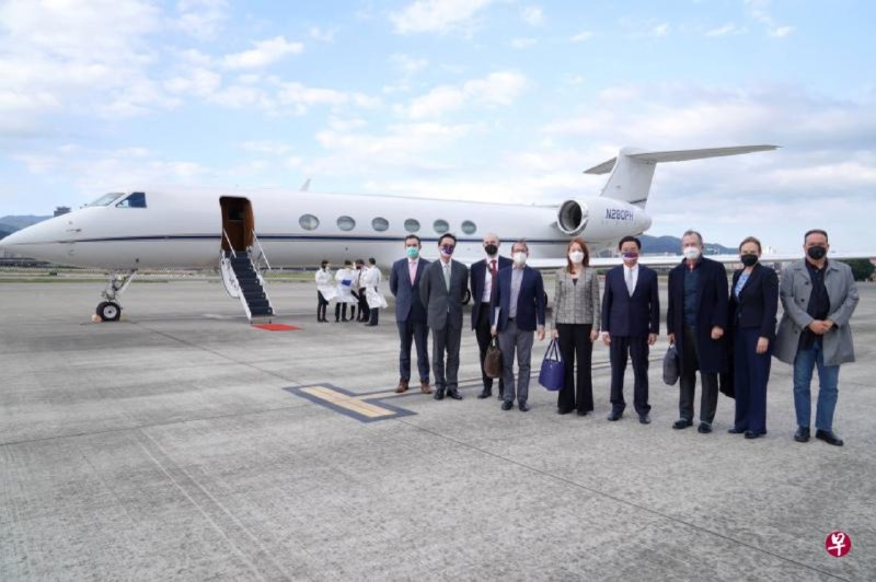 美国前将领和国安高层五人团昨午（3月1日）抵达台北，闪电访问30小时，在乌克兰战火延烧之际高调力挺台湾