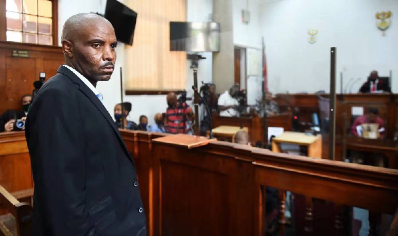 南非议会纵火嫌疑人赞迪雷·马菲11日在位于南非立法首都开普敦的地方法院出庭，面临从事恐怖主义活动等多项指控