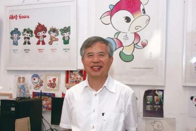 清华大学美术学院信息艺术设计系教授吴冠英12月20日上午因感染重型感冒去世，享年67岁