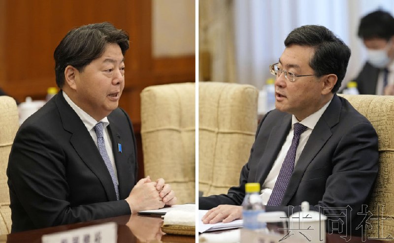 日本外相林芳正1日下午抵达北京，2日与国务委员兼外长秦刚会谈