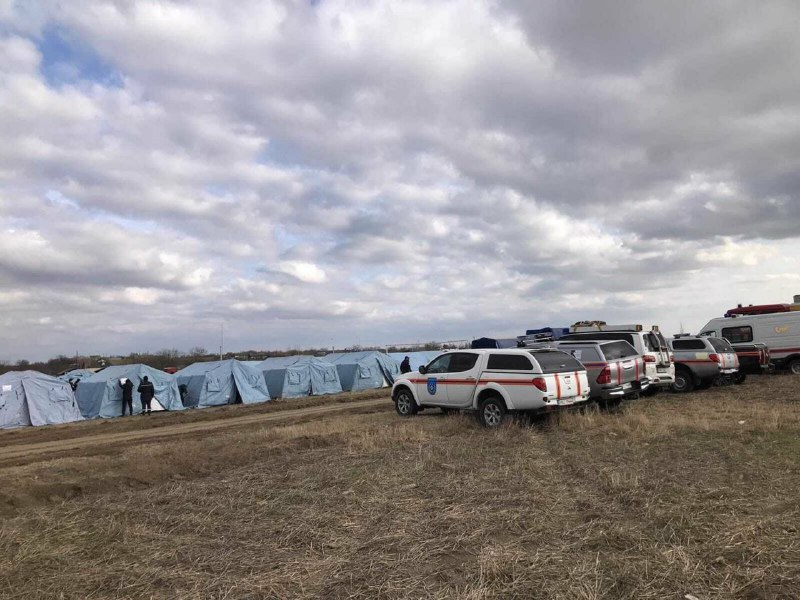 乌克兰邻国摩尔多瓦总统桑杜昨晚表示，已有超过4000名乌克兰公民越过两国边境