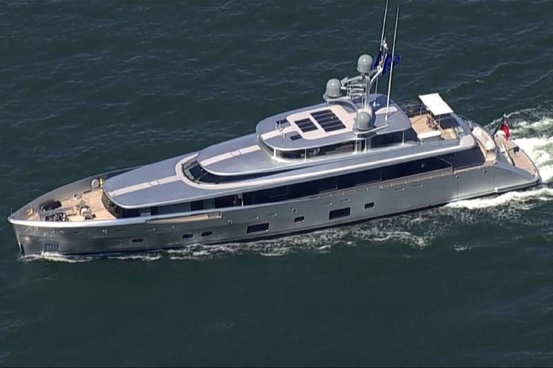 郭文贵提出将Lady May游艇送给债权人，此前他因将这艘游艇开出债权人所在司法辖区而被处以1.34亿美元罚款