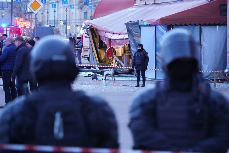 俄罗斯圣彼得堡一家咖啡馆2日发生爆炸，一名著名亲俄军事博主在爆炸中死亡