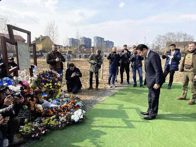 日本首相岸田文雄21日到访了乌克兰首都基辅，与乌克兰总统泽连斯基举行了会谈