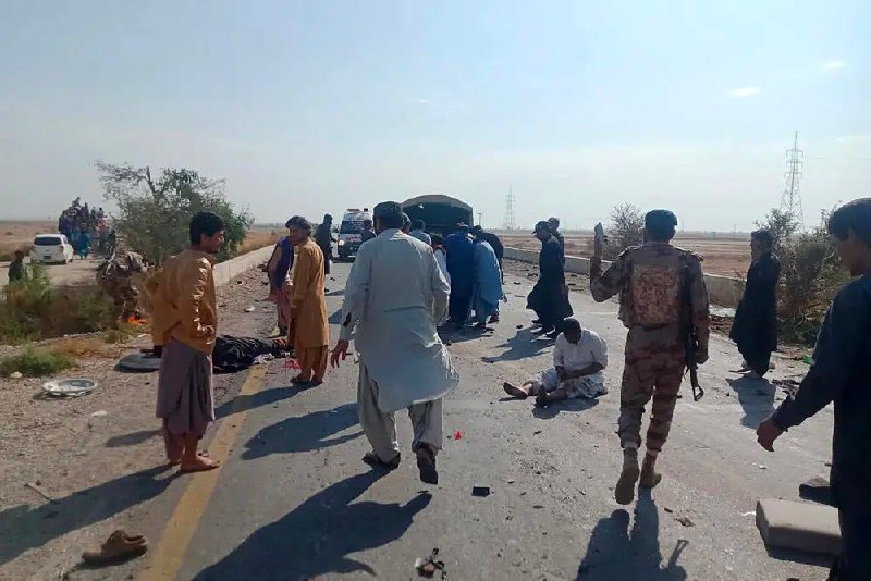 巴基斯坦俾路支省博兰区与锡比区的交界地区6日发生一起自杀式炸弹袭击事件