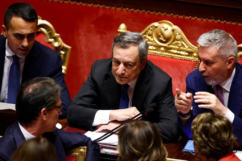 意大利总理德拉吉周三以95:38赢得了参议院的投票，但执政联盟中的五星运动、意大利力量党以及联盟党的数十名参议员拒绝参与投票