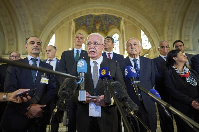 联合国国际法院19日发表咨询意见，以色列对巴勒斯坦领土的占领以及在被占领领土上建立定居点违反国际法，必须尽快结束非法占领，停止相关活动并撤回所有定居者