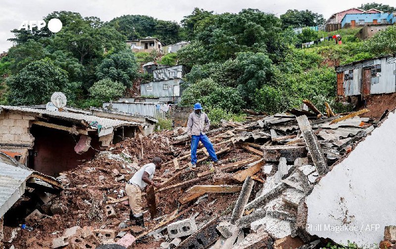 由于连日强降雨，南非东部夸祖卢-纳塔尔省发生的洪水已造成至少306人死亡