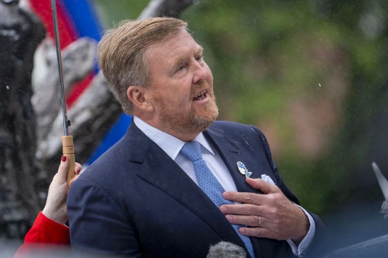 荷兰国王威廉-亚历山大7月1日在废除奴隶制周年纪念活动上发表演讲，为荷兰在奴隶制中所扮演的角色道歉并请求原谅