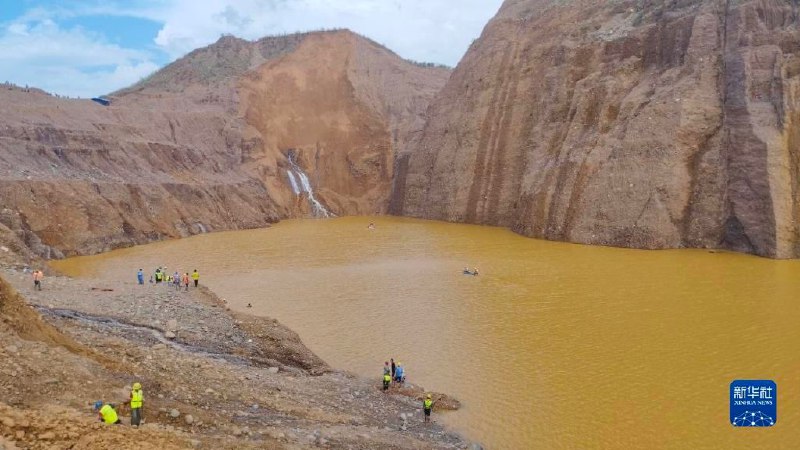 缅甸北部克钦邦帕甘镇一玉石矿区13日下午发生坍塌，已造成至少2人死亡、30余人失踪